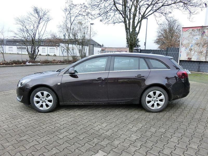 Gebraucht Opel Insignia Edition 136 PS (100 kW) 2017 Braun Kombi