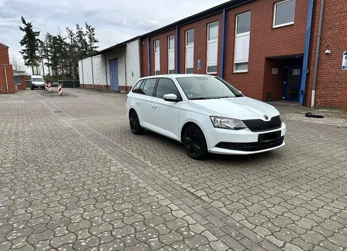 Gebraucht Skoda Fabia 90 PS (66 kW) 2015 Weiß Kombi