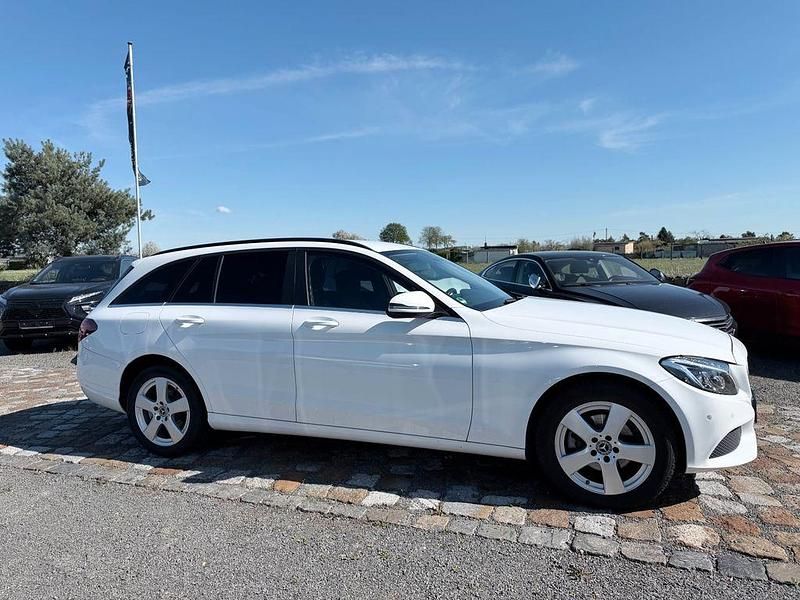 Gebraucht Mercedes C220 170 PS (125 kW) 2017 Weiß Kombi