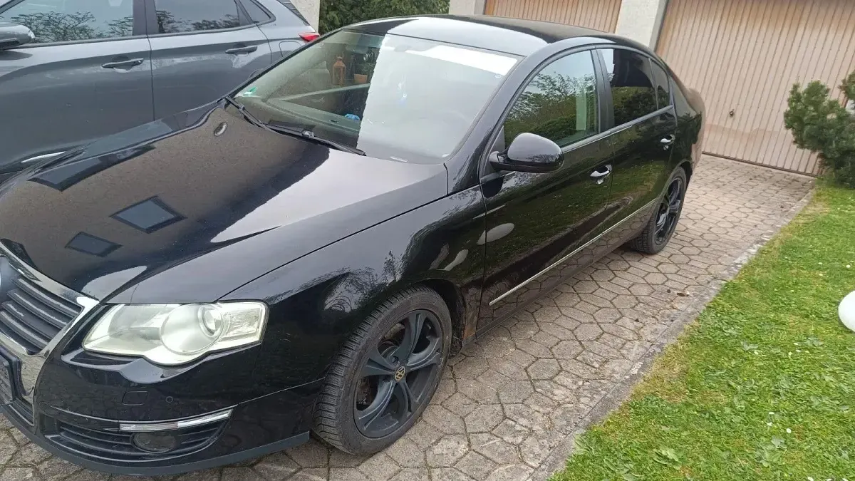 Second-hand VW Passat Highline 140 CP (102 kW) 2007 Negru Berlinǎ