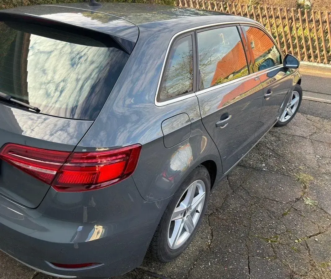 Gebraucht Audi A3 Design 150 PS (110 kW) 2019 Grau Limousine