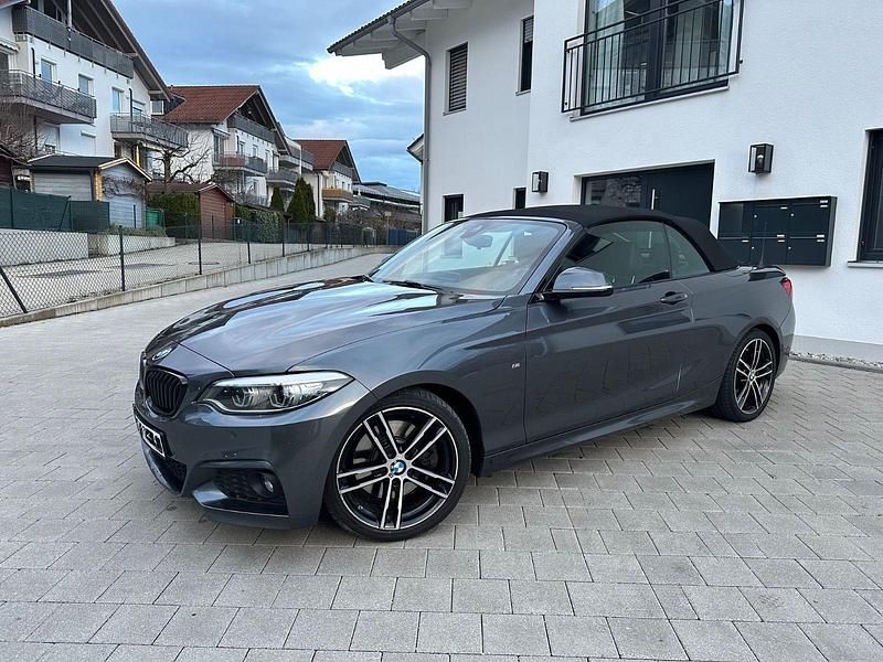 Gebraucht BMW 230 M Sport 252 PS (185 kW) 2017 Grau Cabrio