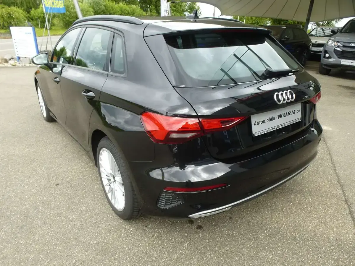 Gebraucht Audi A3 Advanced 150 PS (110 kW) 2024 Mythosschwarz metallic Kleinwagen