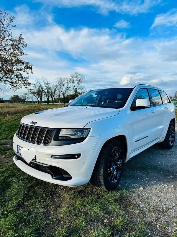 Weiß Gebraucht 2016 Jeep Cherokee SRT SUV | 37.900 € - Bild 1/4