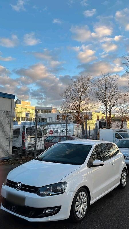 Gebraucht VW Polo Team 105 PS (77 kW) 2010 Weiß Kleinwagen