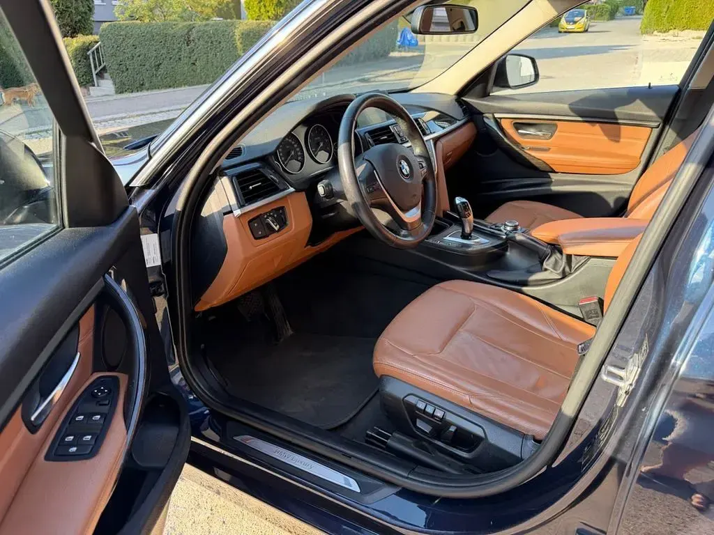 Gebraucht BMW 325 Luxury Line 218 PS (160 kW) 2014 Blau Kombi