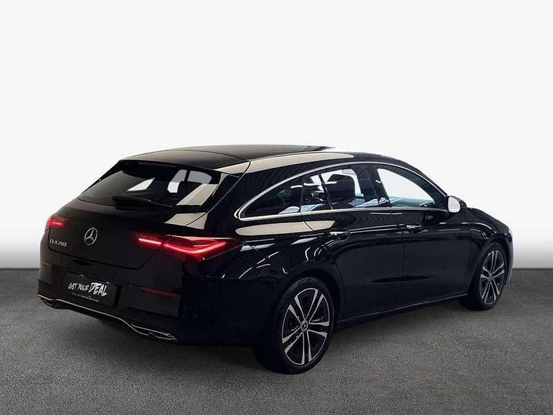 Gebraucht Mercedes CLA200 163 PS (119 kW) 2025 Nachtschwarz Kombi