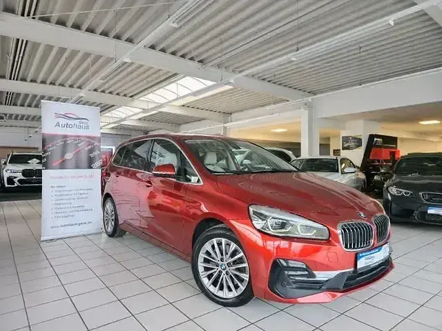Gebraucht BMW 218 Gran Tourer Luxury Line 150 PS (110 kW) 2020 Orange Van / Kleinbus