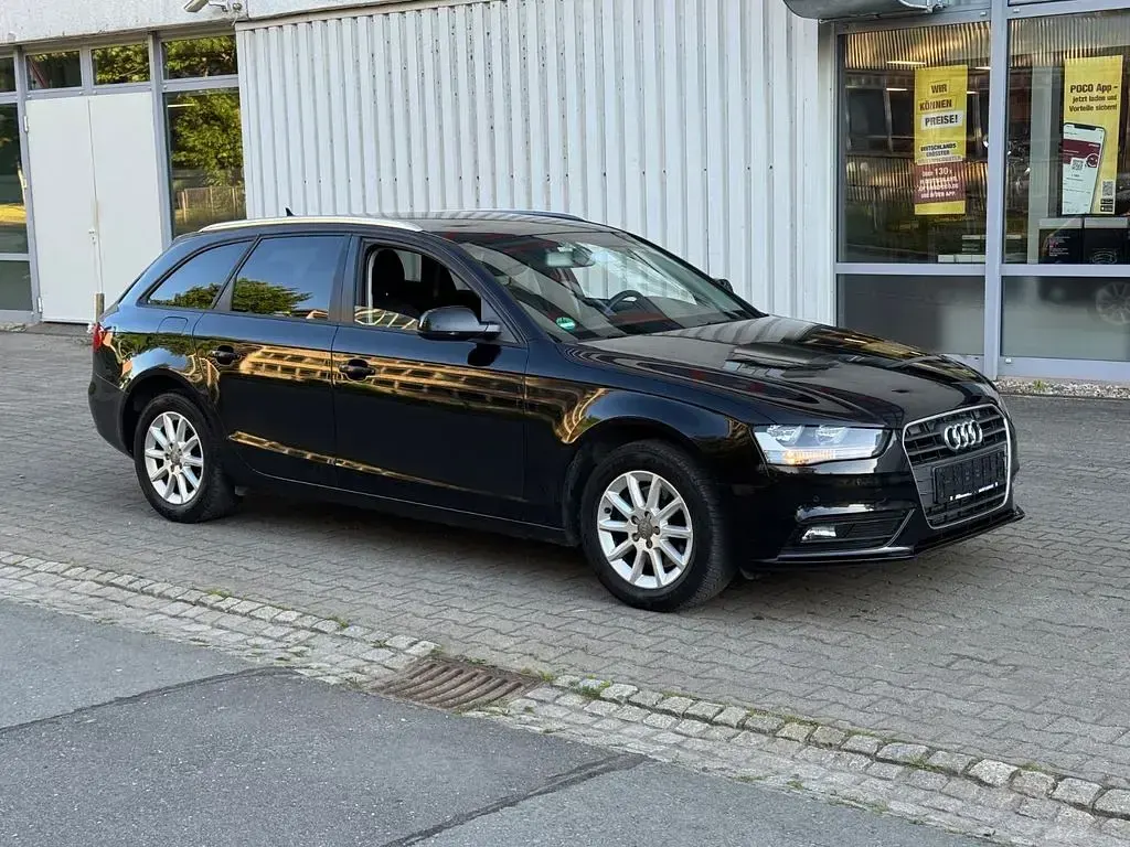 Używany Audi A4 Ambition 143 KM (105 kW) 2013 Czarny Kombi