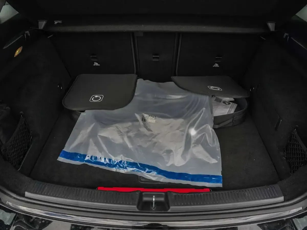Gebraucht Mercedes B250e Progressive 163 PS (119 kW) 2025 Lack kosmosschwarz Kleinwagen