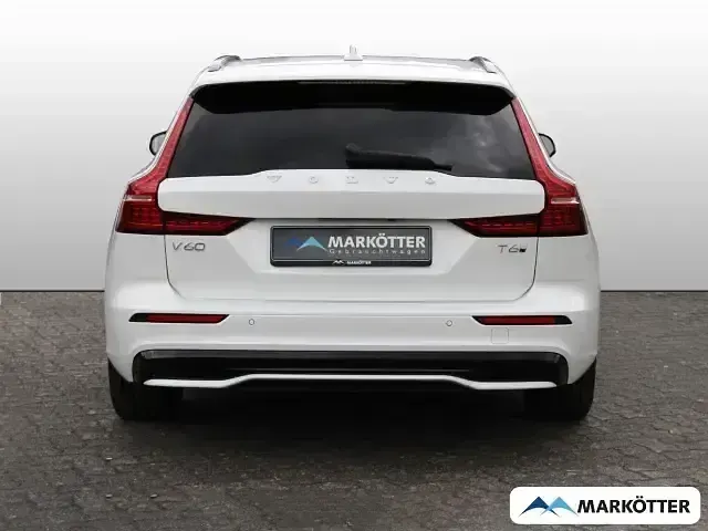 Gebraucht Volvo V60 Plus 349 PS (256 kW) 2025 Weiss Kombi
