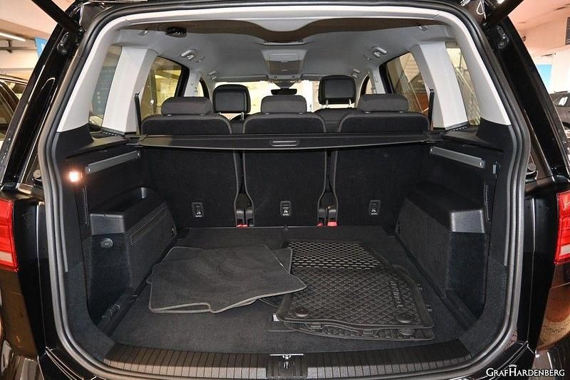 Gebraucht VW Touran Highline 190 PS (139 kW) 2018 Schwarz Van / Kleinbus