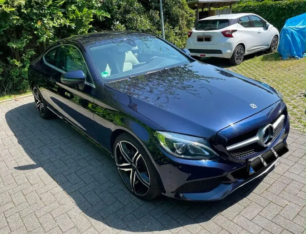 Gebraucht Mercedes C180 156 PS (114 kW) 2018 Blau