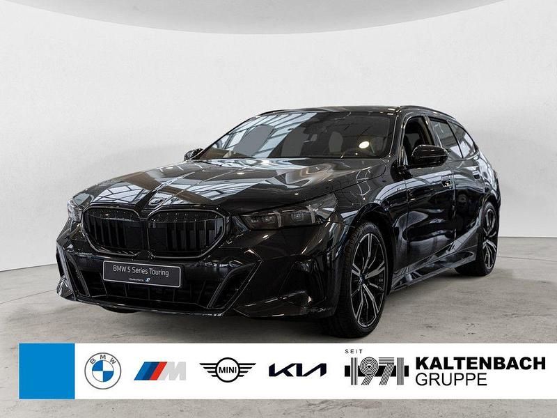 Schwarz Neu 2025 BMW 520 M Sport Kombi | 63.790 € (Guter Preis) - Bild 1/3