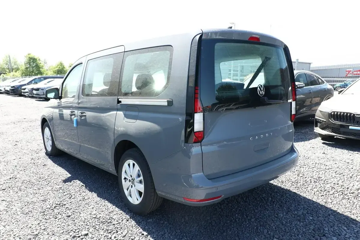Neu VW Caddy Life 102 PS (75 kW) 2025 Pure grey Van / Kleinbus