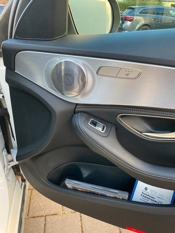 Gebraucht Mercedes C220 170 PS (125 kW) 2014 Weiß Limousine