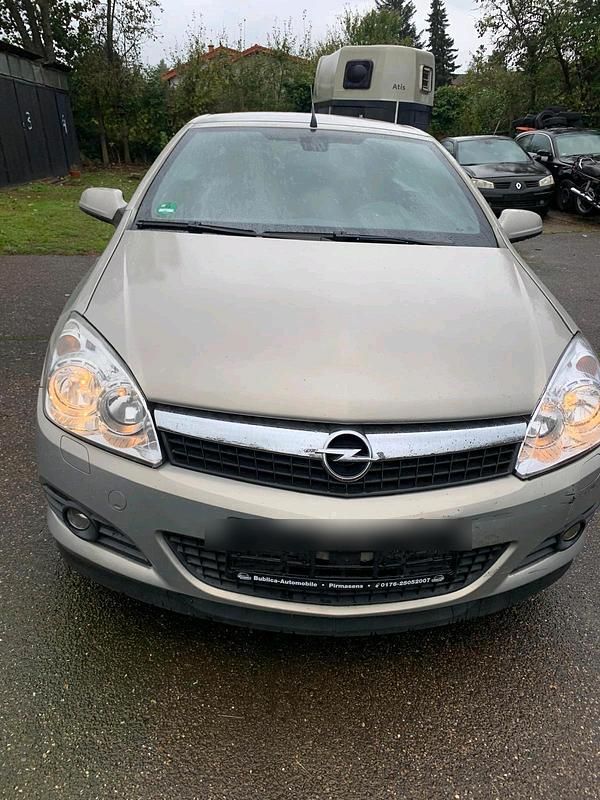 Silber Gebraucht 2008 Opel Astra Cabriolet Cabrio | 2.399 € (Fairer Preis) - Bild 1/4