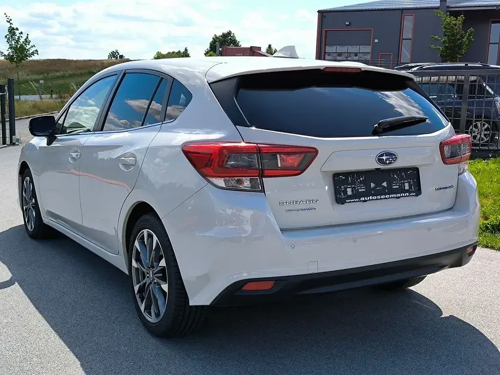 Gebraucht Subaru Impreza Exclusive+ 114 PS (83 kW) 2022 Weiß Limousine