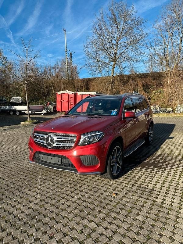 Gebraucht Mercedes GLS350 AMG line 258 PS (189 kW) 2017 Rot SUV