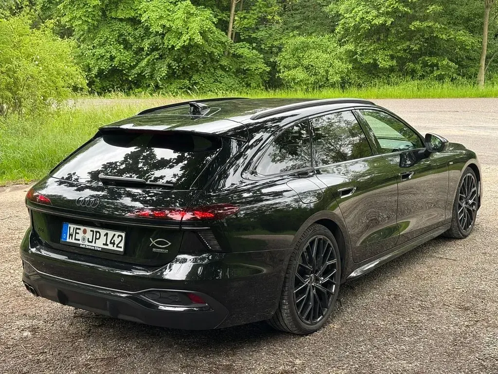 Gebraucht Audi A6 204 PS (150 kW) 2025 Schwarz Kombi