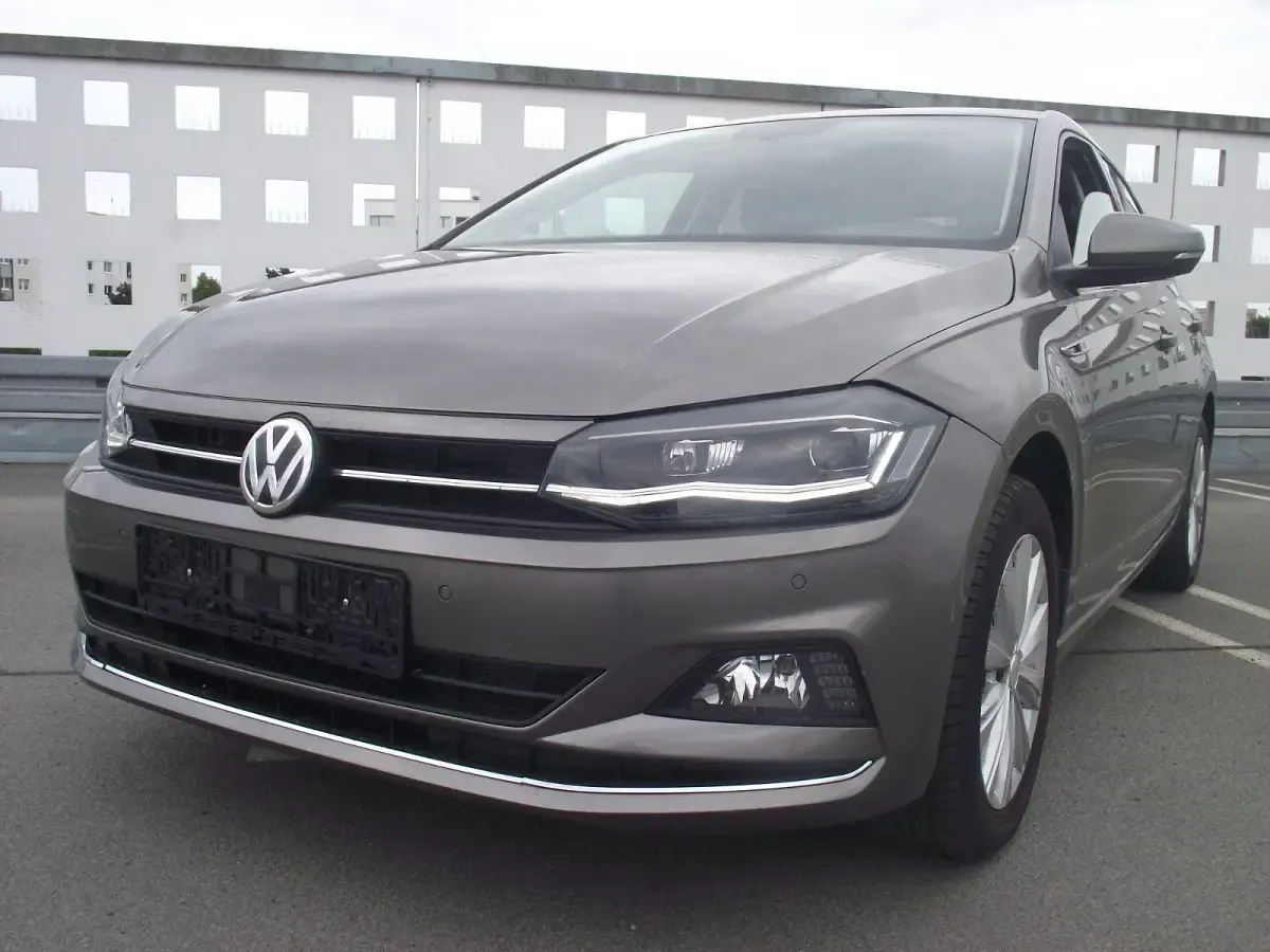 Second-hand VW Polo Highline 116 CP (85 kW) 2019 Gri Hatchback