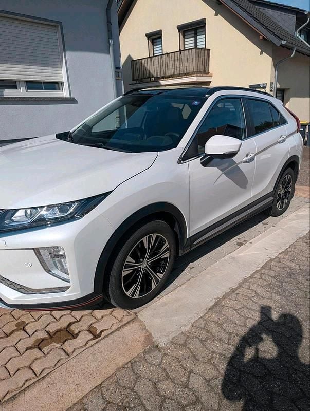 Second-hand Mitsubishi Eclipse Cross 148 CP (108 kW) 2019 Alb SUV