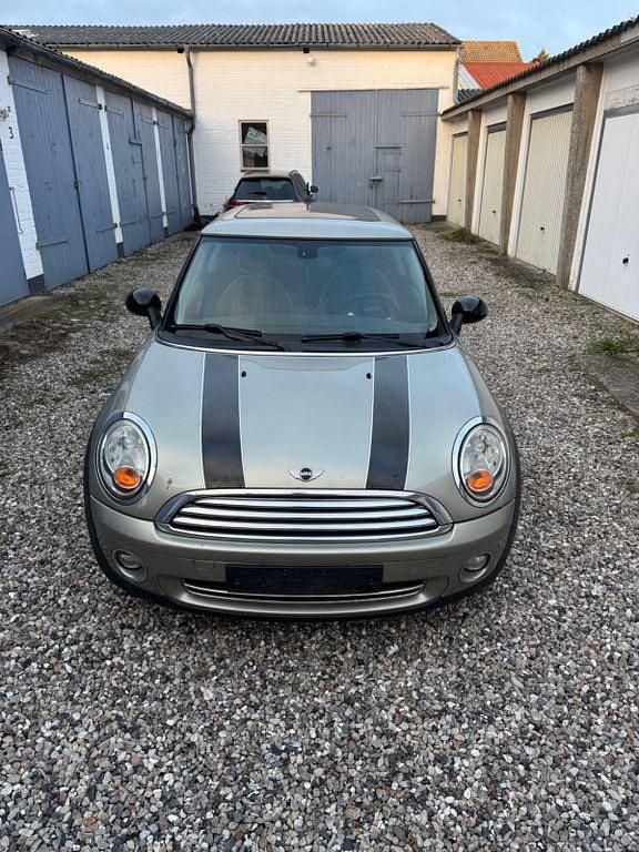 Braun Gebraucht 2007 Mini ONE Kleinwagen | 4.700 € (Fairer Preis) - Bild 1/4