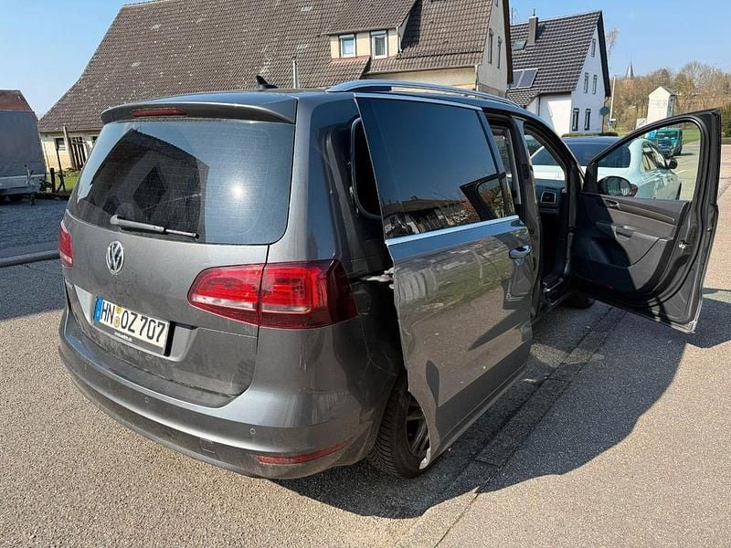 Gebraucht VW Sharan Join 150 PS (110 kW) 2018 Grau Van / Kleinbus