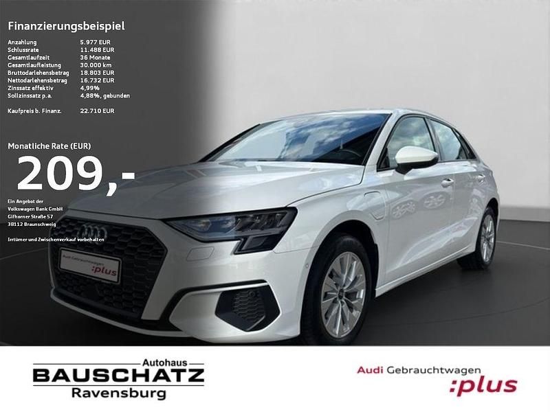 Weiß Gebraucht 2022 Audi A3 Sportback e-tron Performance Limousine | 22.710 € (Fairer Preis) - Bild 1/4