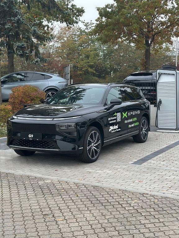 Schwarz Gebraucht 2025 XPENG G9 AWD Performance SUV | 64.000 € (Guter Preis) - Bild 1/4