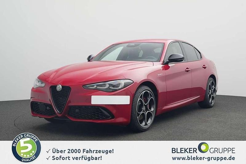 Rot Neu 2025 Alfa Romeo Giulia Veloce Limousine | 51.880 € (Guter Preis) - Bild 1/4
