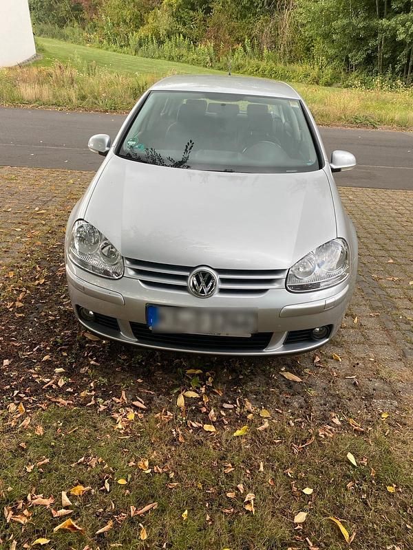 Silber Gebraucht 2007 VW Golf V Limousine | 4.900 € (Etwas zu teuer) - Bild 1/4