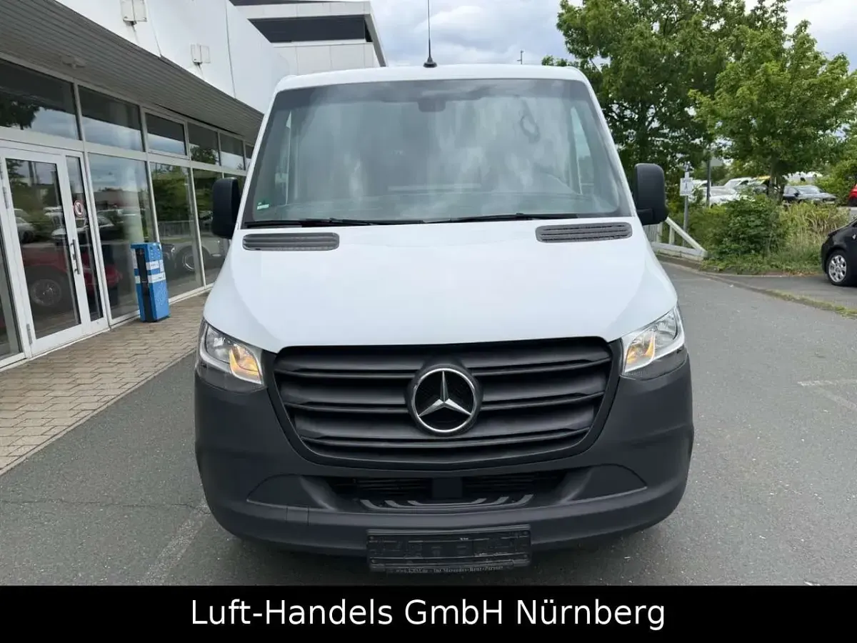 Gebraucht Mercedes Sprinter 163 PS (119 kW) 2020 Arktikweiss Van