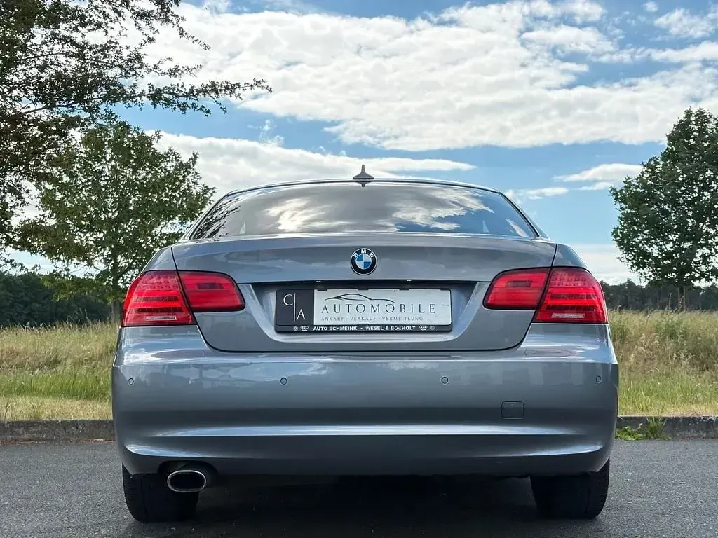 Gebraucht BMW 318 Performance 143 PS (105 kW) 2010 Grau Coupé
