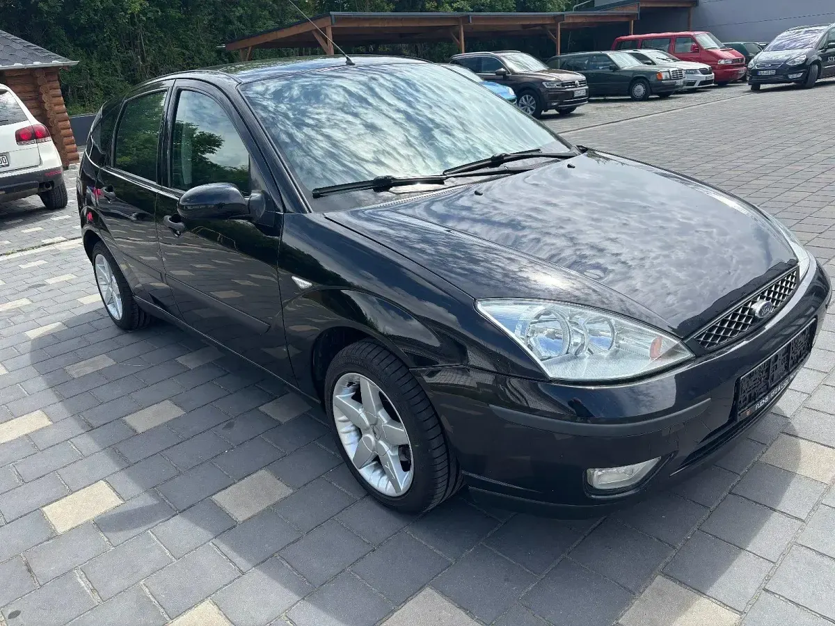 Gebraucht Ford Focus 101 PS (74 kW) 2002 Schwarz Kombi