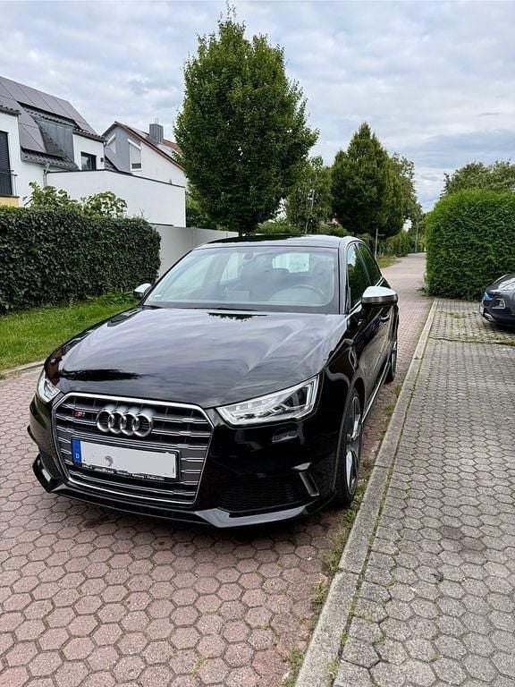 Schwarz Gebraucht 2015 Audi S1 Sportback Ambiente Kleinwagen | 16.600 € (Guter Preis) - Bild 1/4
