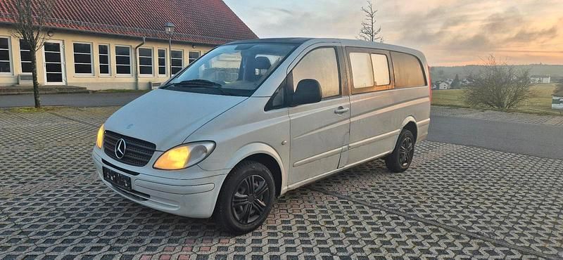 Grau Gebraucht 2004 Mercedes Vito Van | 2.300 € (Guter Preis) - Bild 1/4