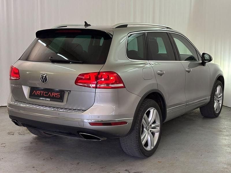 Gebraucht VW Touareg 262 PS (192 kW) 2015 Silber SUV