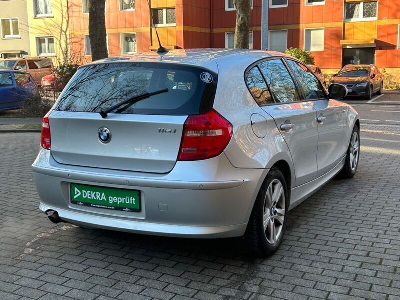 Gebraucht BMW 116 Advantage 122 PS (89 kW) 2010 Silber Kleinwagen