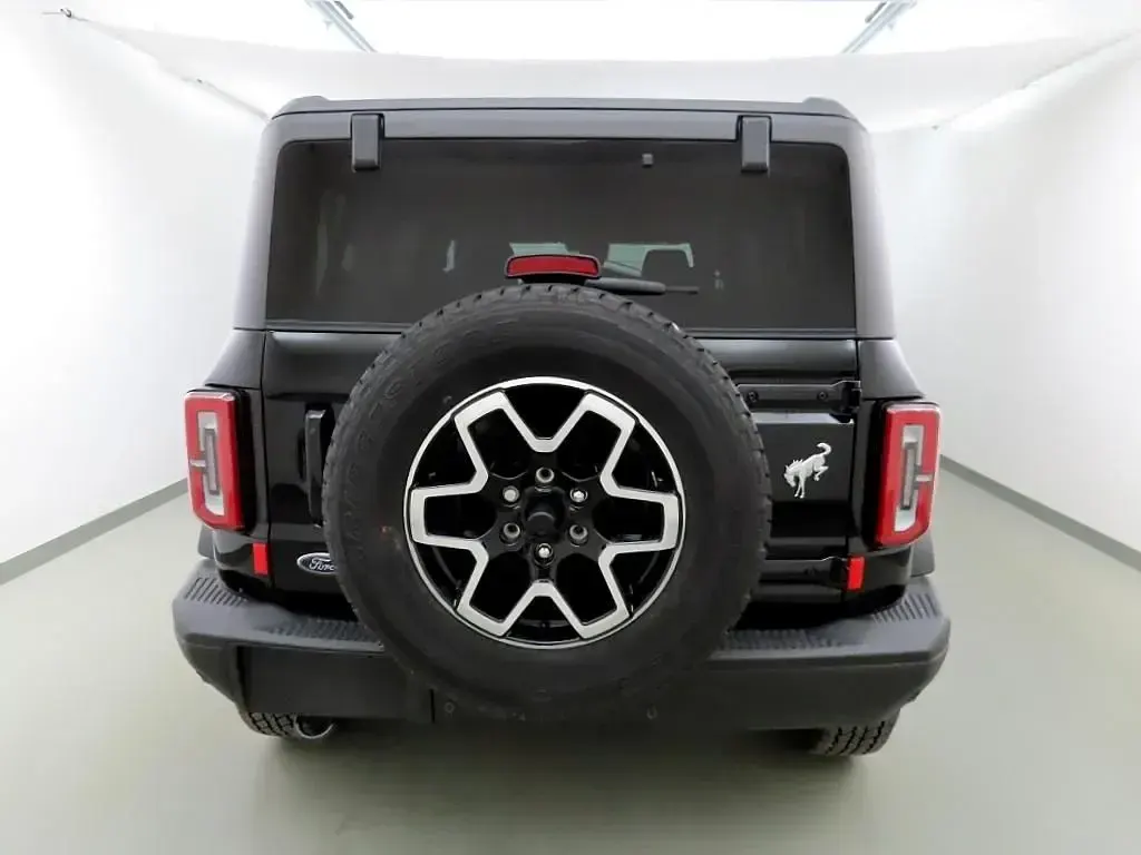 Gebraucht Ford Bronco Outer Banks 334 PS (245 kW) 2025 Schwarz SUV