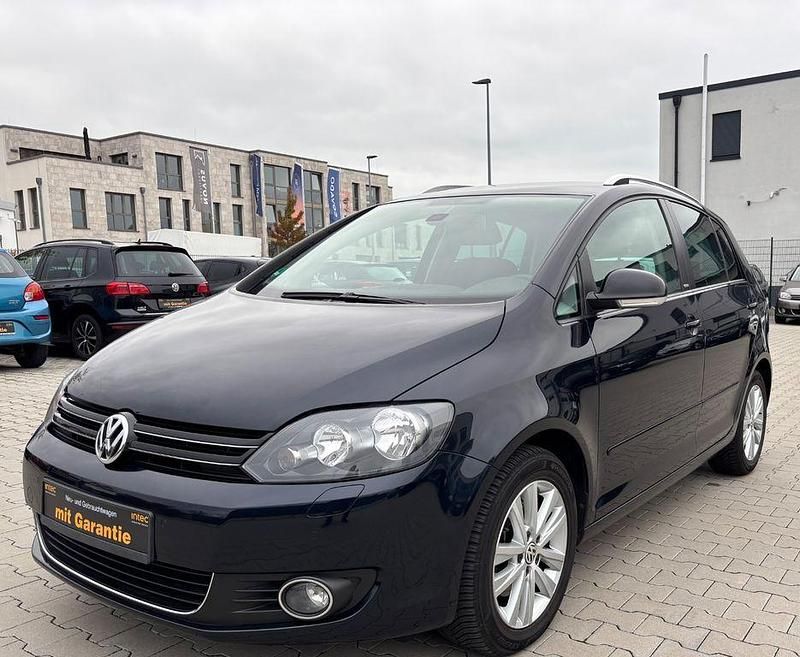 Blau Gebraucht 2011 VW Golf Plus Cross Style Van / Kleinbus | 8.490 € (Fairer Preis) - Bild 1/4