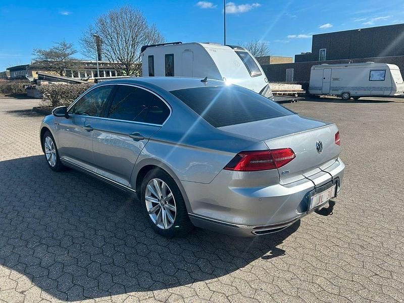 Gebraucht VW Passat GTE 156 PS (114 kW) 2017 Silber Limousine