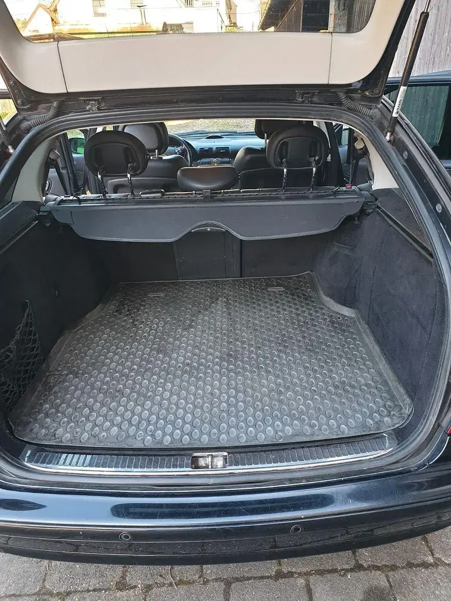 Gebraucht Mercedes C220 Avantgarde 150 PS (110 kW) 2005 Schwarz Limousine