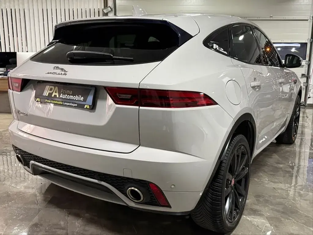 Używany Jaguar E-Pace R-Dynamic 179 KM (131 kW) 2018 Szary SUV