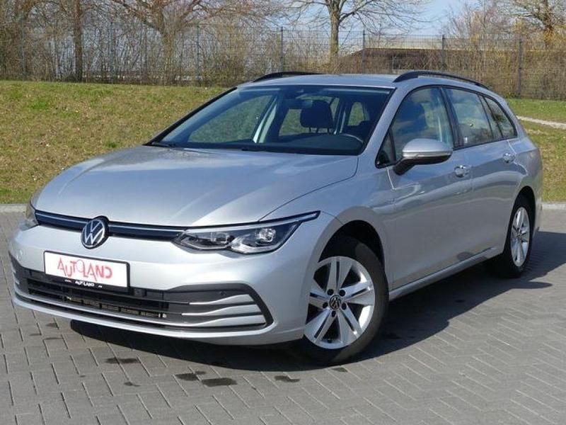 Gebraucht VW Golf VIII Life 150 PS (110 kW) 2022 Silber Kombi