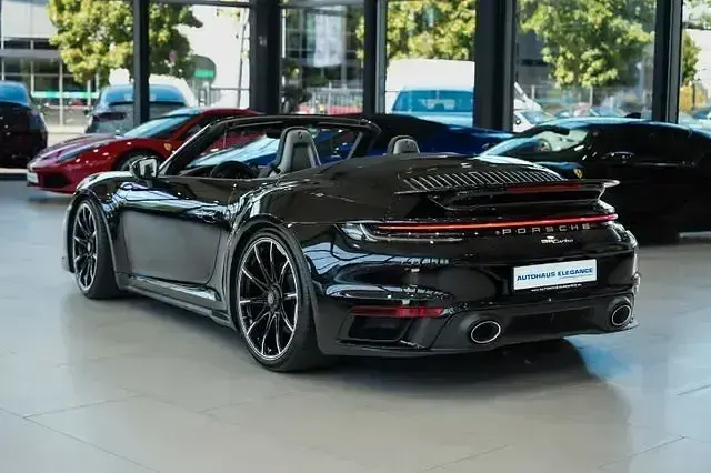 Gebraucht Porsche 911 Turbo Chrono 581 PS (427 kW) 2020 Tiefschwarzmetallic Coupé