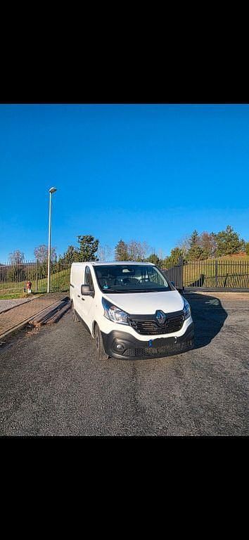 Gebraucht Renault Trafic 120 PS (88 kW) 2019 Weiß Van / Kleinbus