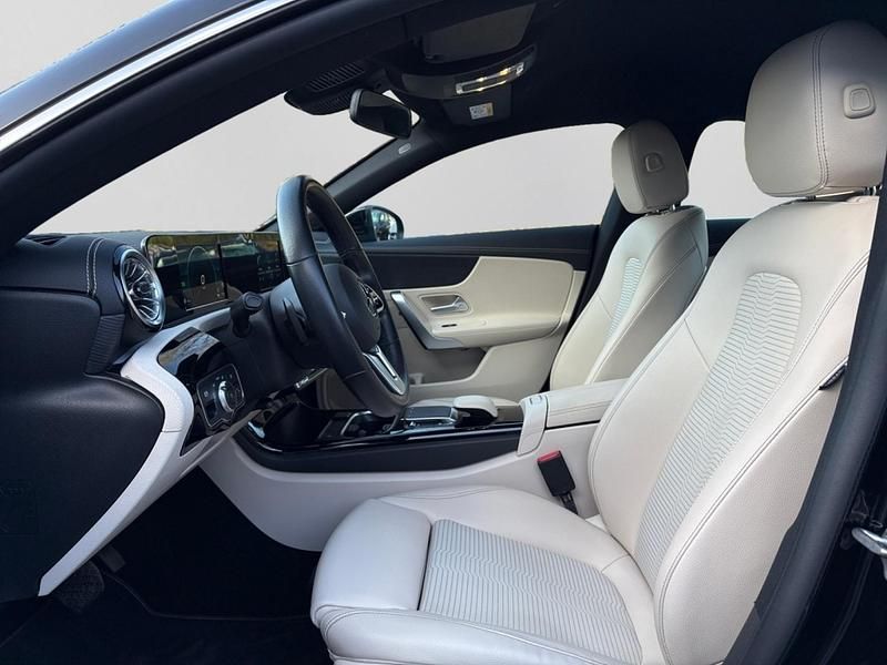 Gebraucht Mercedes CLA250e Progressive 118 PS (86 kW) 2022 Schwarz Limousine