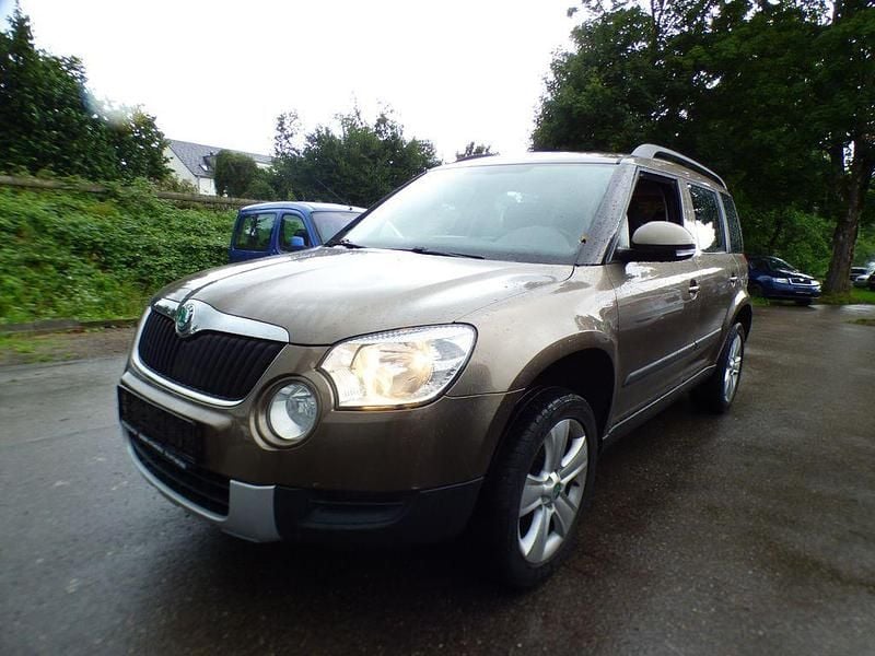 Braun Gebraucht 2013 Skoda Yeti Ambition SUV | 7.700 € (Fairer Preis) - Bild 1/4