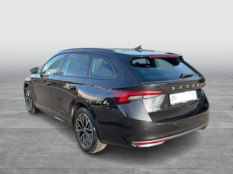 Gebraucht Skoda Octavia Selection 150 PS (110 kW) 2025 Blackmagic perleffekt Kombi